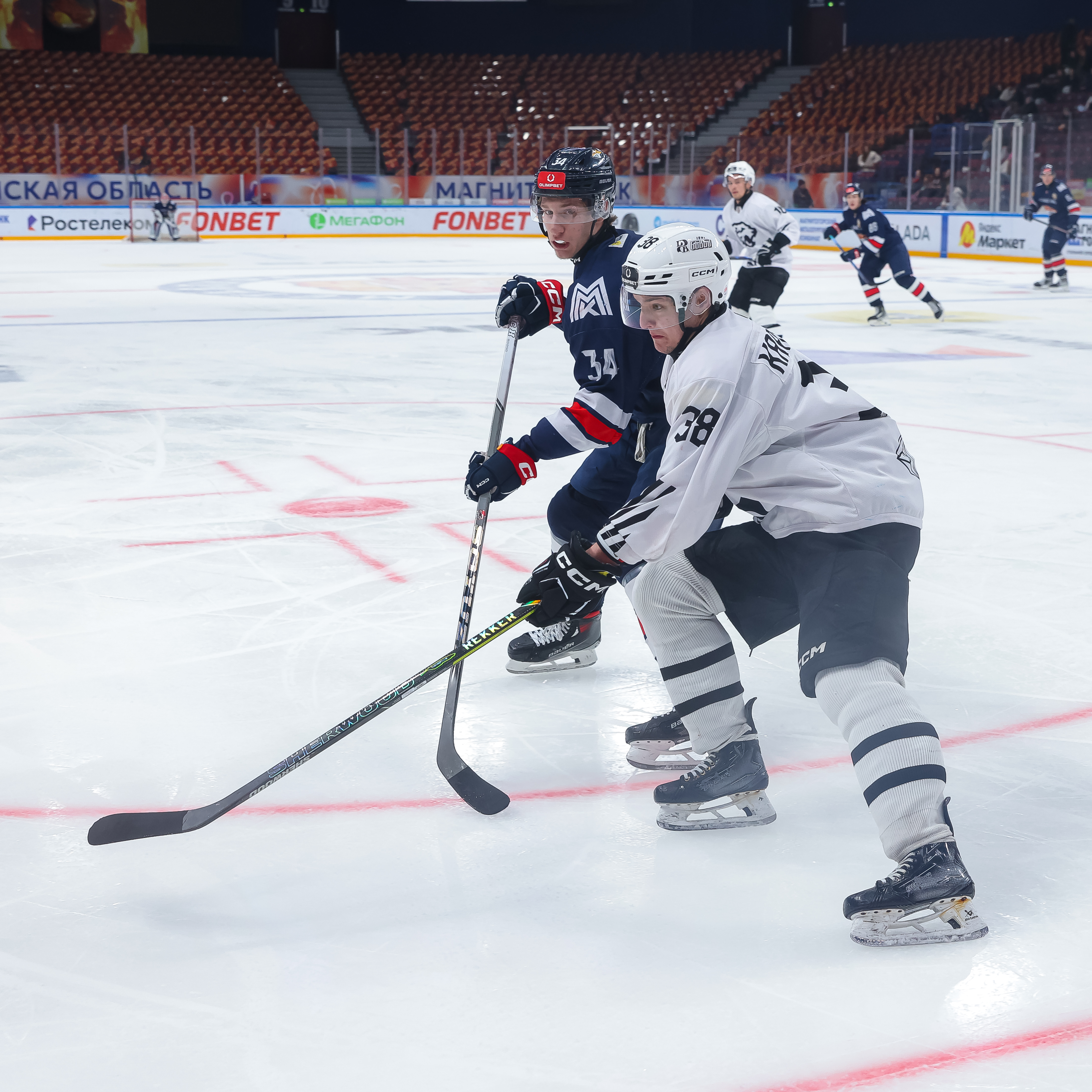 «Белые Медведи» одержали победу в последнем матче 2025 года против «Стальных Лисов»